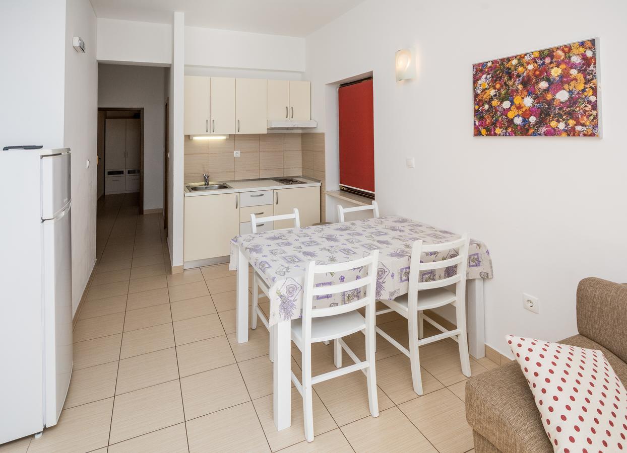 Rooms & Apartments Bruno Stobreč Esterno foto